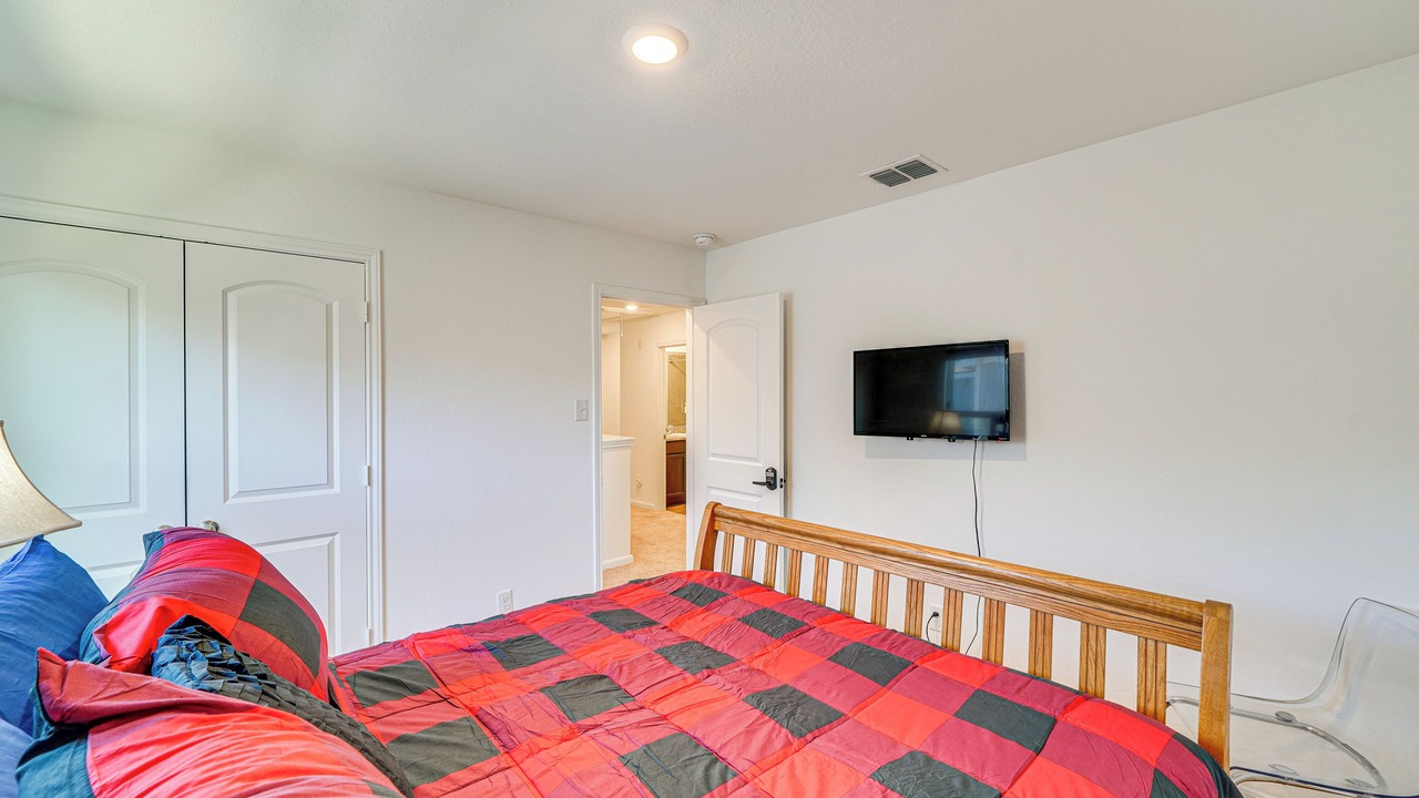 Photo of Bedroom in Medina Valley