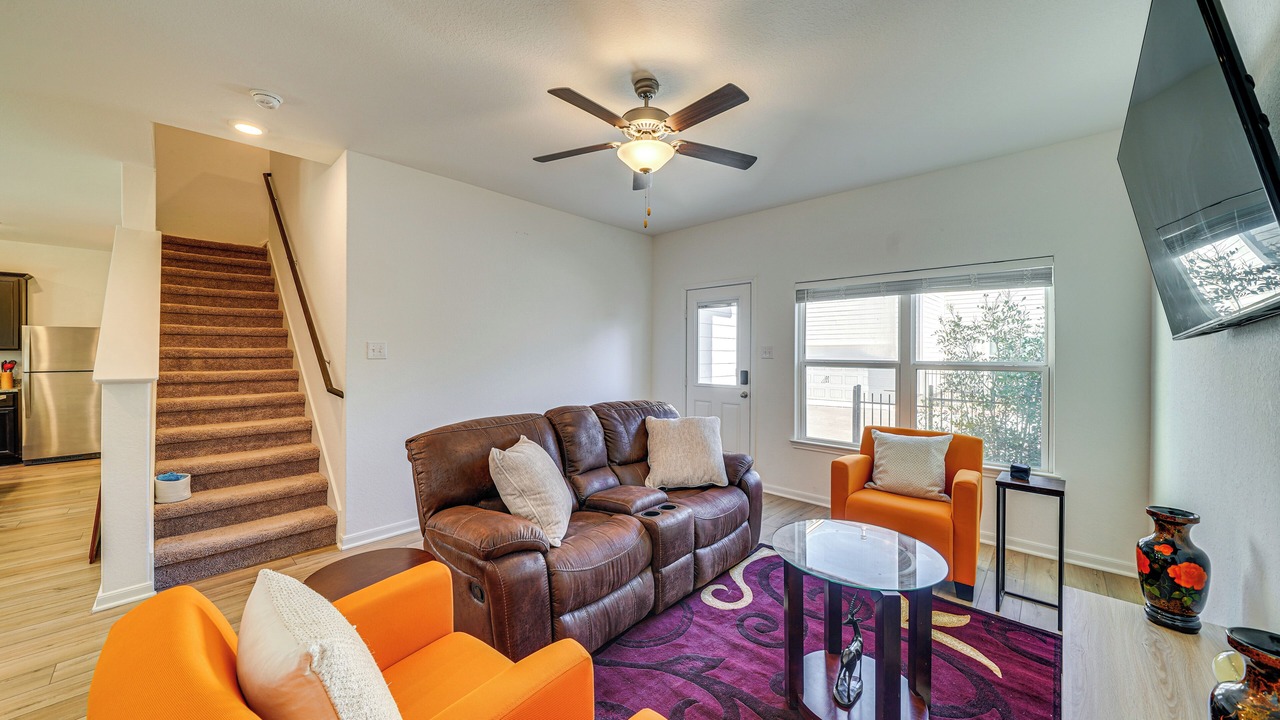 Photo of Livingroom in Medina Valley
