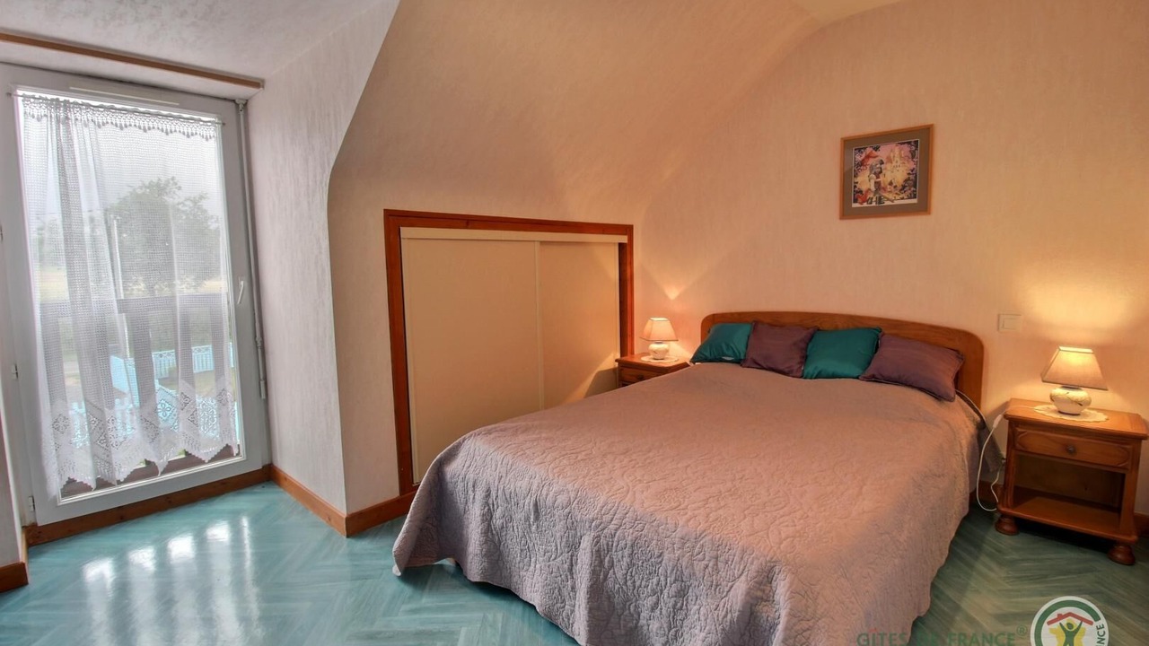 Photo of Bedroom in Lamballe