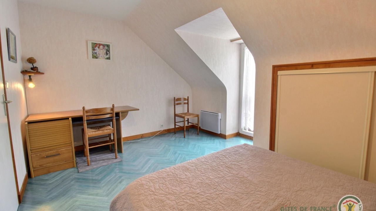 Photo of Bedroom in Lamballe