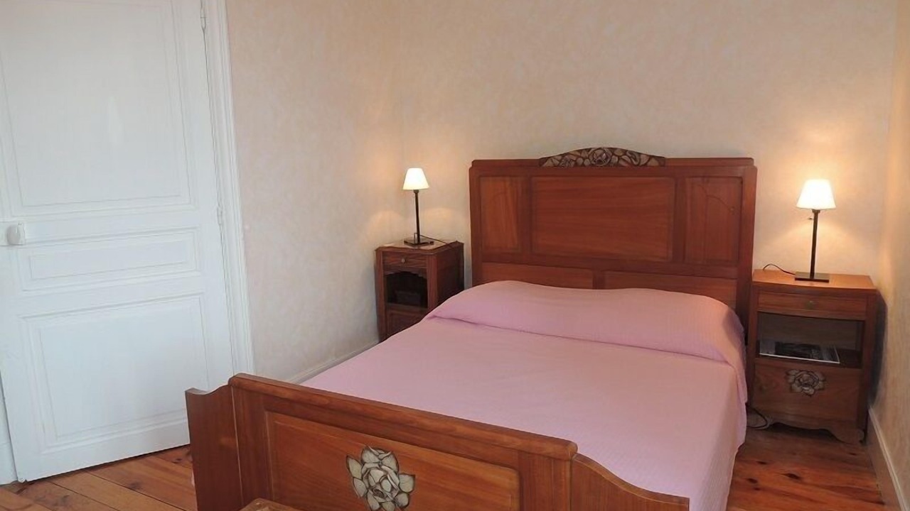 Photo of Bedroom in Laps