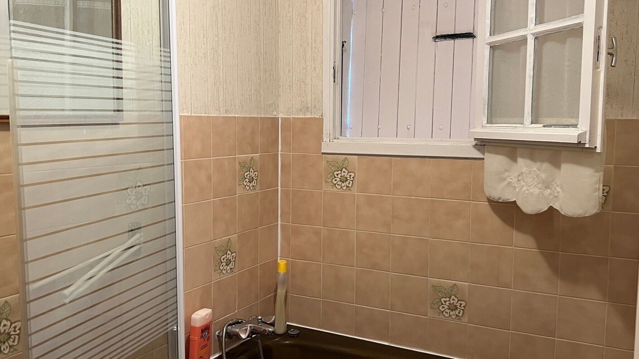Photo of Bathroom in Le Grand-Village-Plage