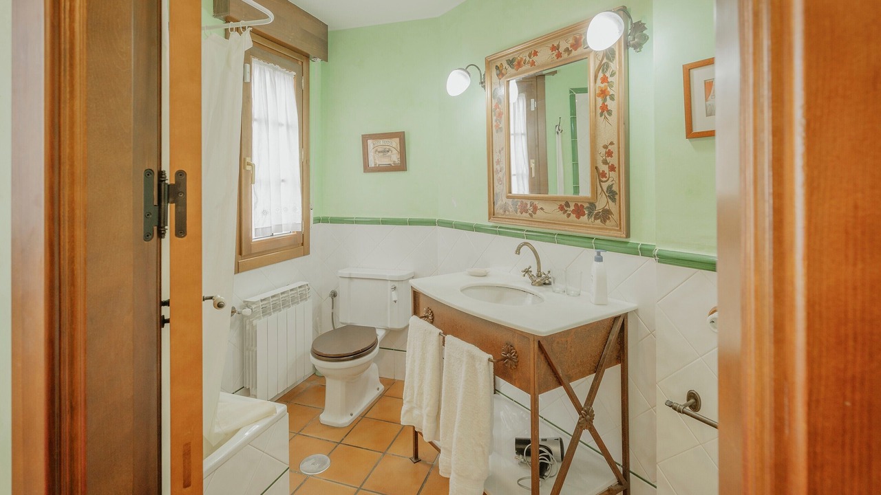 Photo of Bathroom in Castrojimeno