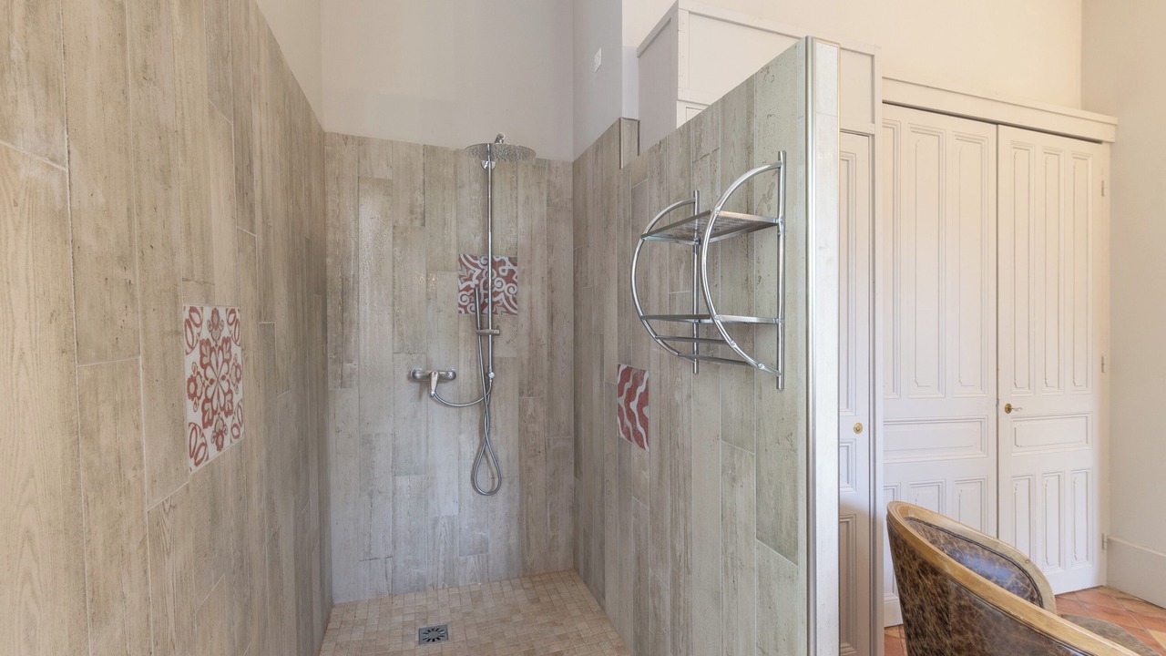 Photo of Bathroom in Saint-Germain