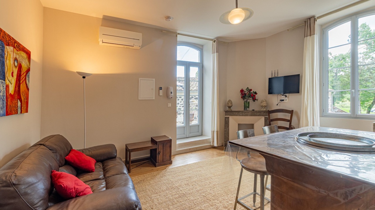 Photo of Livingroom in Saint-Germain
