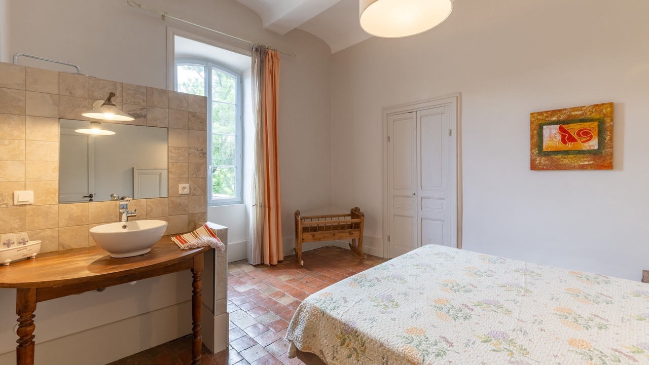Photo of Bathroom in Saint-Germain