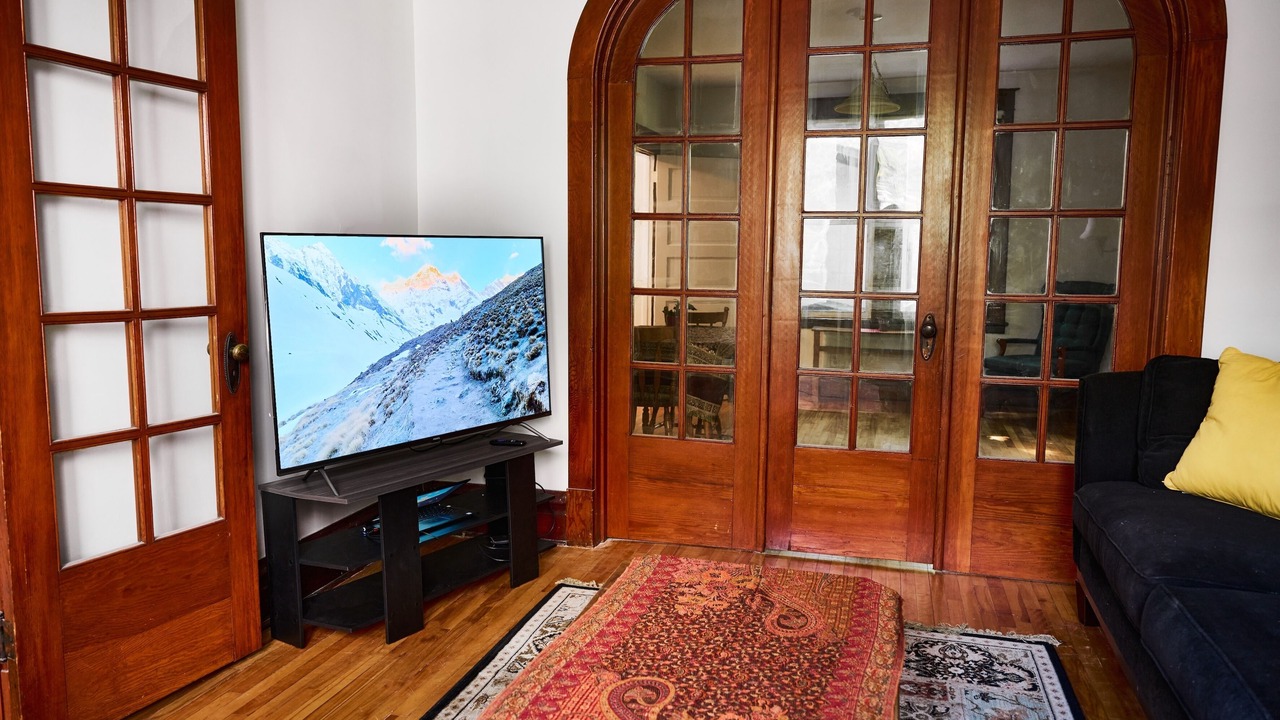 Photo of Livingroom in Centretown West