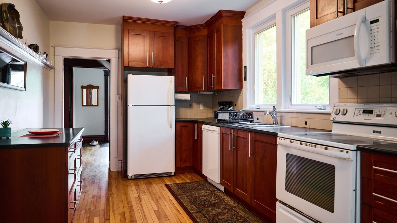 Photo of Kitchen in Centretown West