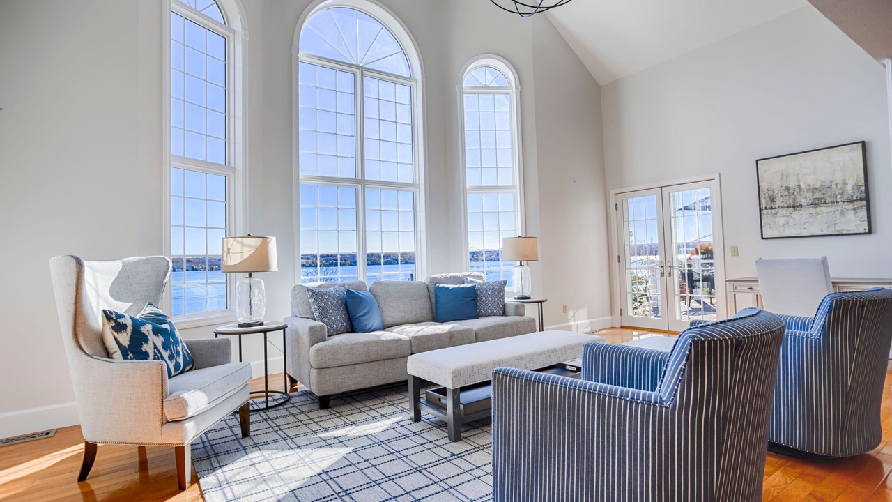 Photo of Livingroom in Canandaigua