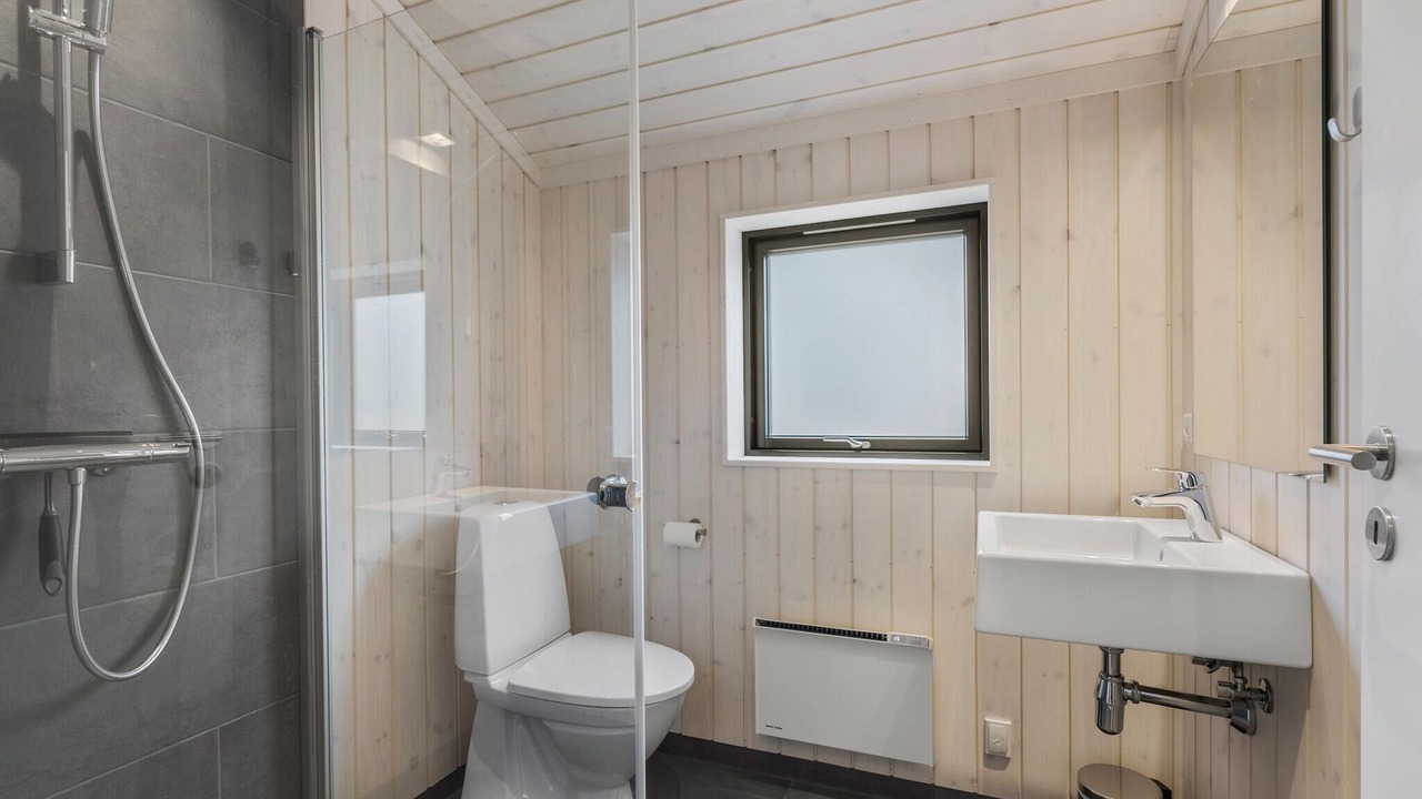 Photo of Bathroom in Skjern