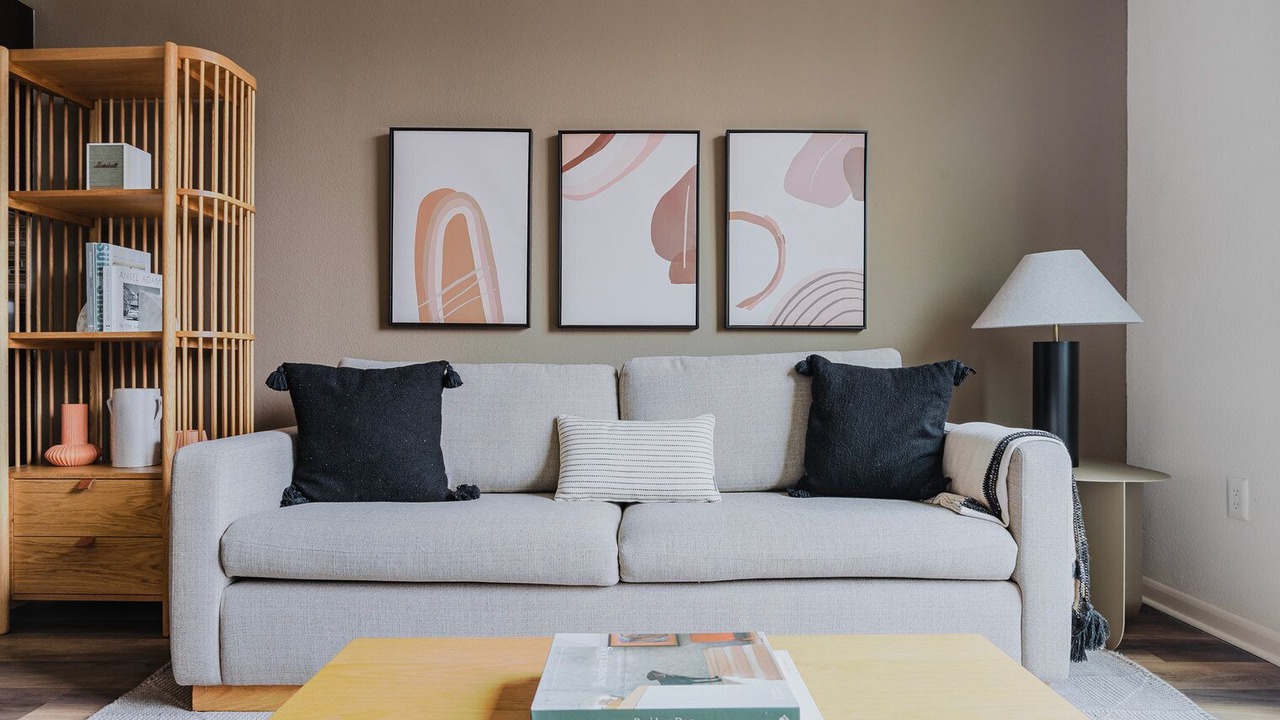 Photo of Livingroom in North Burnet