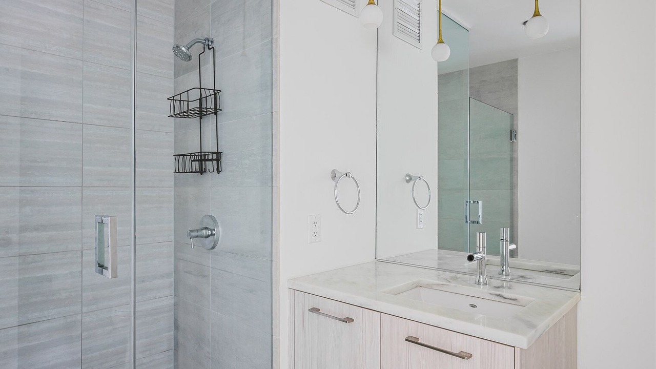 Photo of Bathroom in West Loop Gate