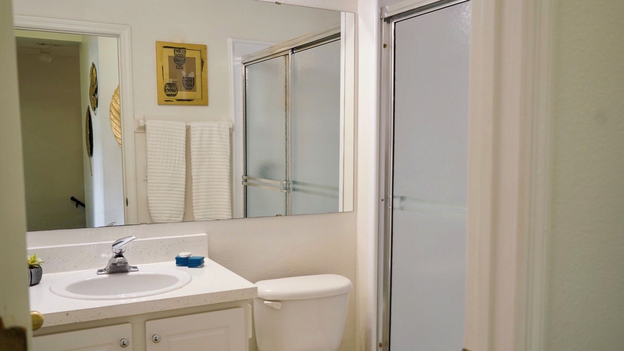 Photo of Bathroom in Seasons
