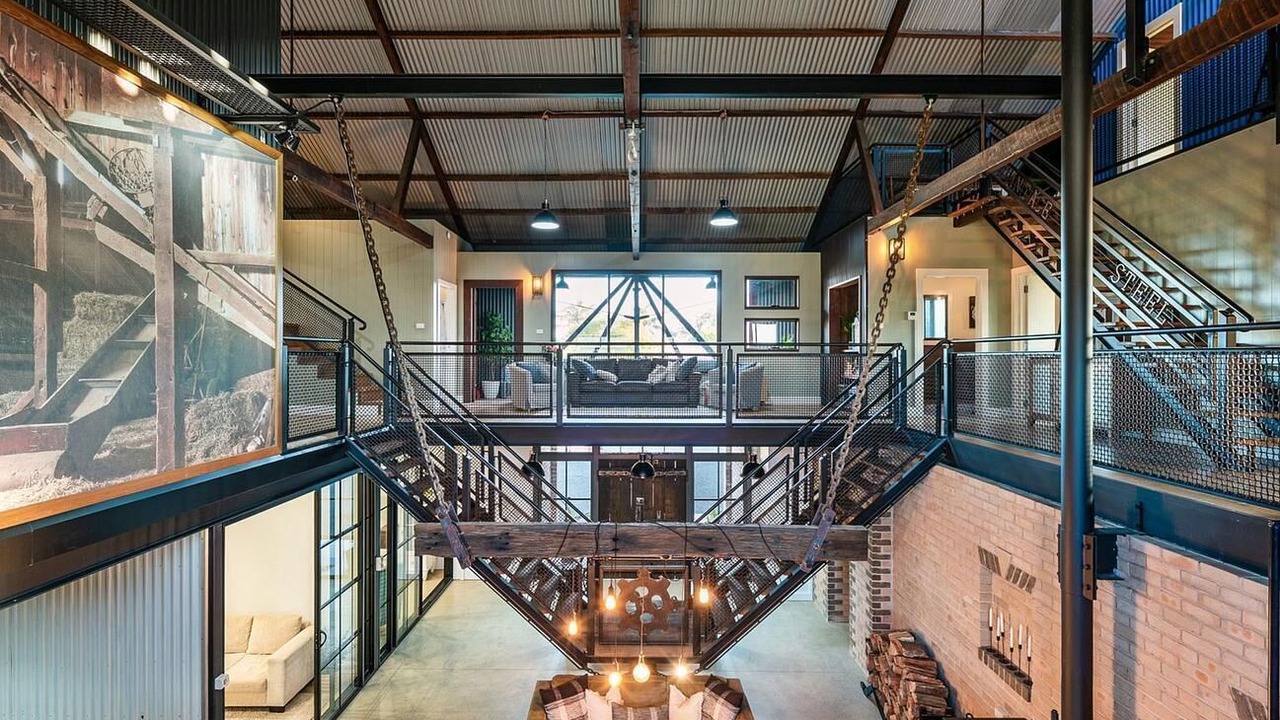 Photo of Others in Hinton