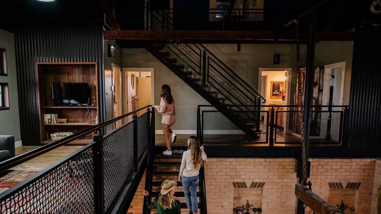 Photo of Others in Hinton