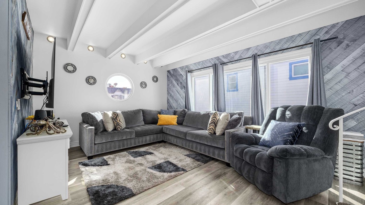 Photo of Livingroom in Capitola