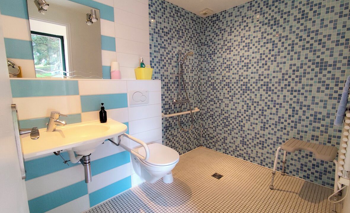 Photo of Bathroom in Quevillon