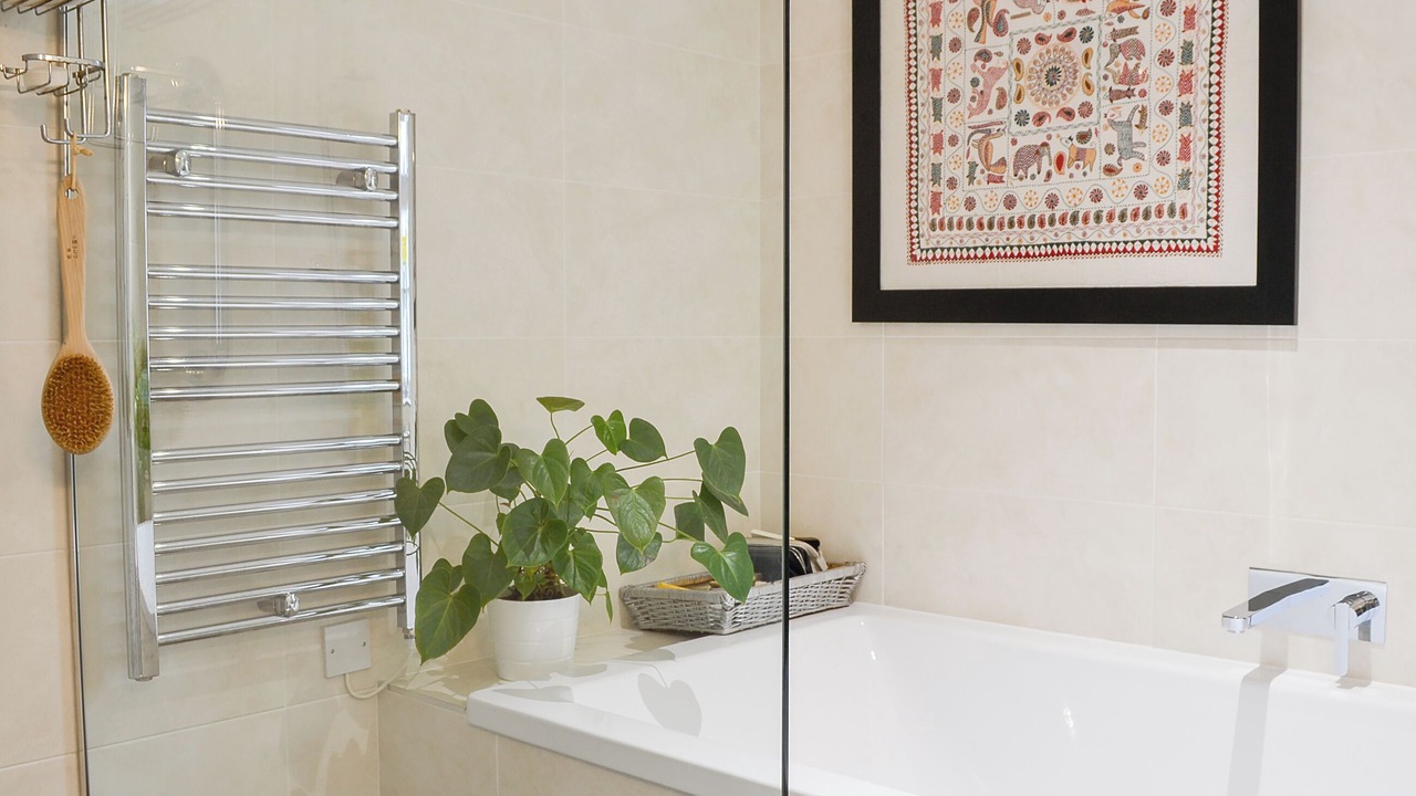 Photo of Bathroom in Murthly