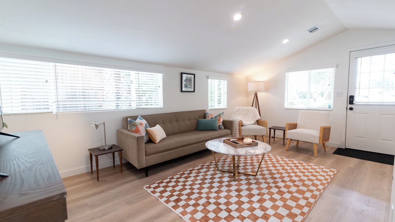 Photo of Livingroom in Thousand Oaks