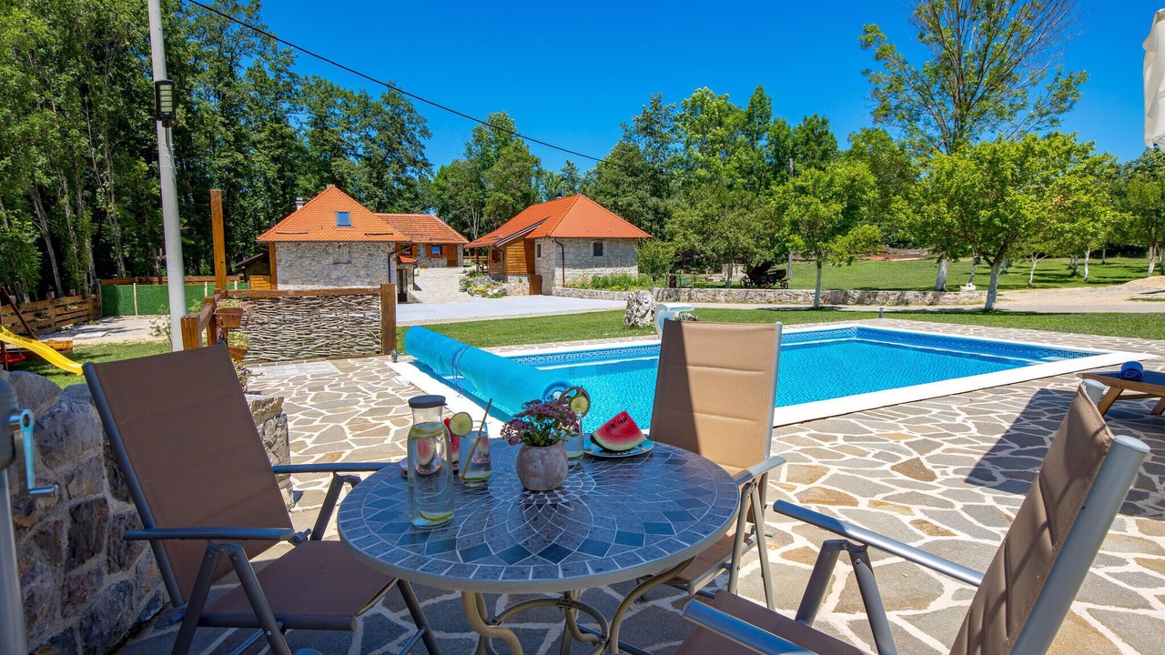 Photo of Outdoor in Gracac