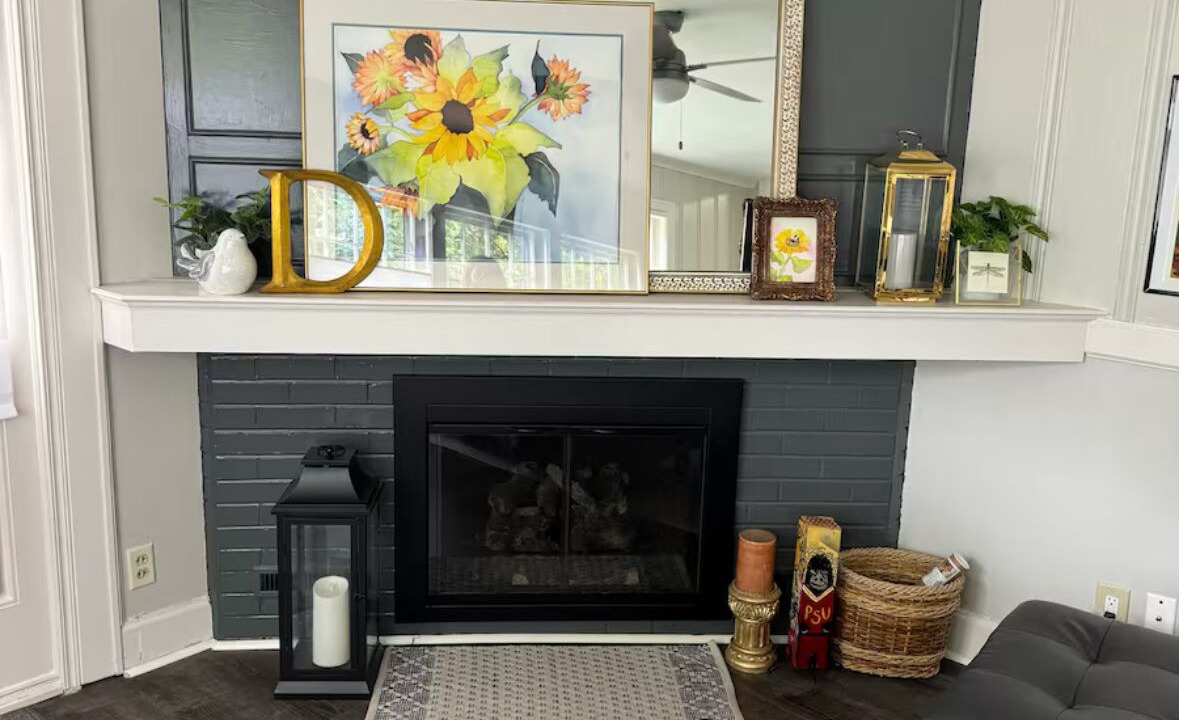 Photo of Livingroom in Pittsburg
