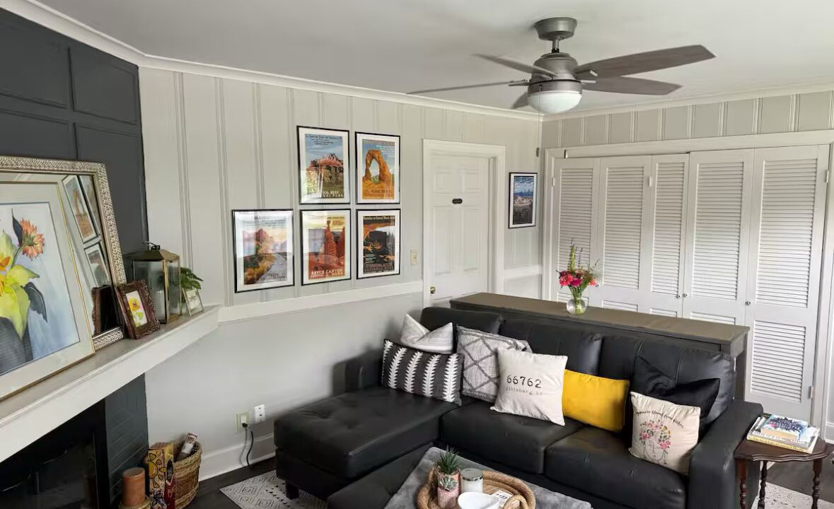 Photo of Livingroom in Pittsburg