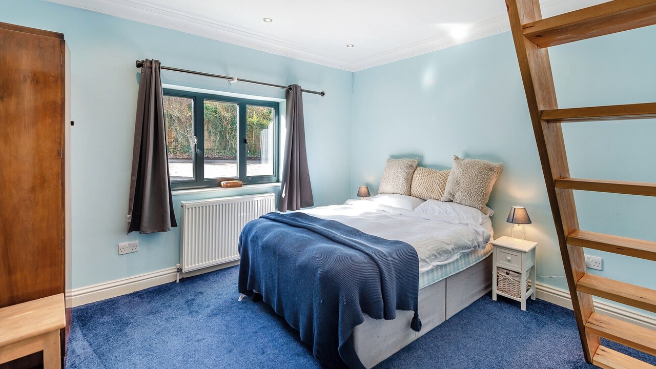 Photo of Others in Leatherhead