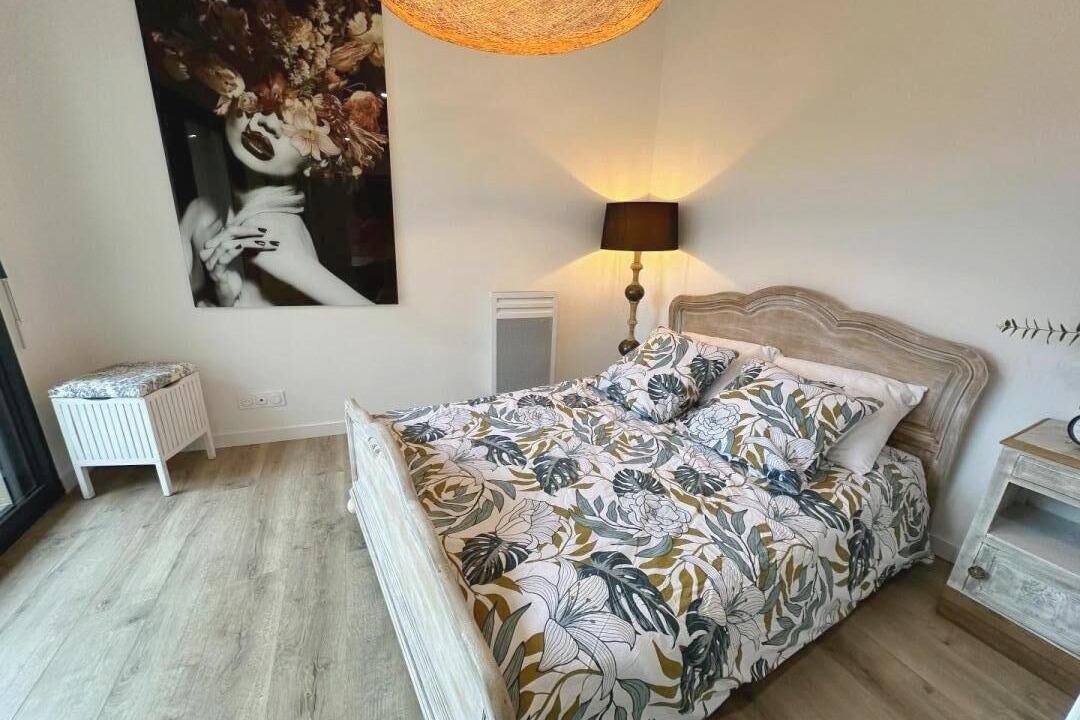 Photo of Bedroom in Roquefort