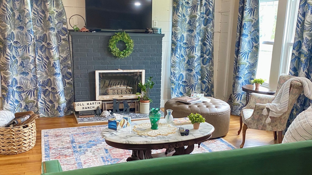 Photo of Livingroom in Glen Rose
