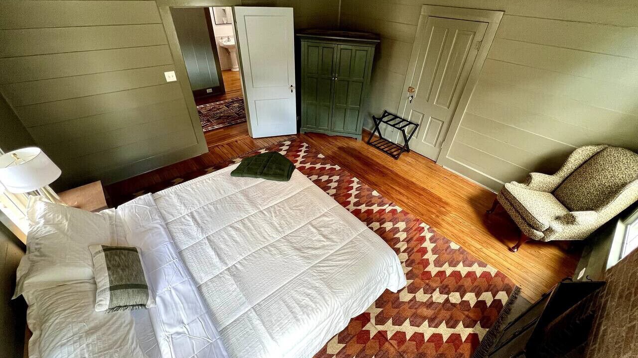 Photo of Bedroom in Smithville