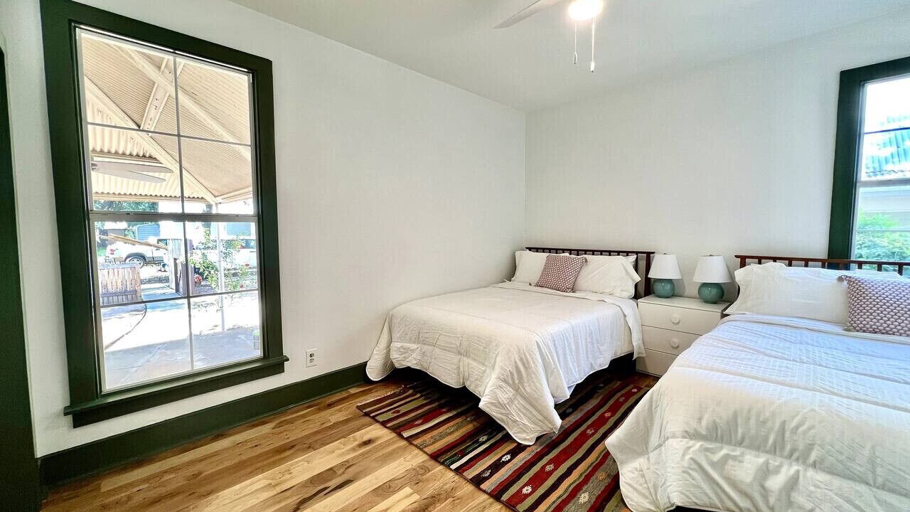 Photo of Bedroom in Smithville
