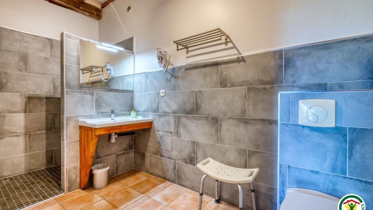 Photo of Bathroom in Manneville-es-Plains