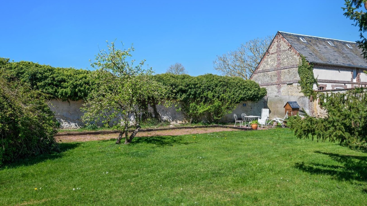 Photo of Outdoor in Dampierre-en-Bray