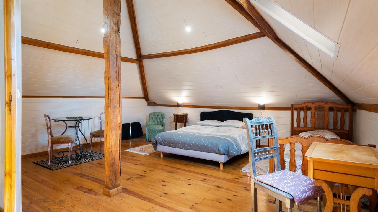 Photo of Bedroom in Dampierre-en-Bray