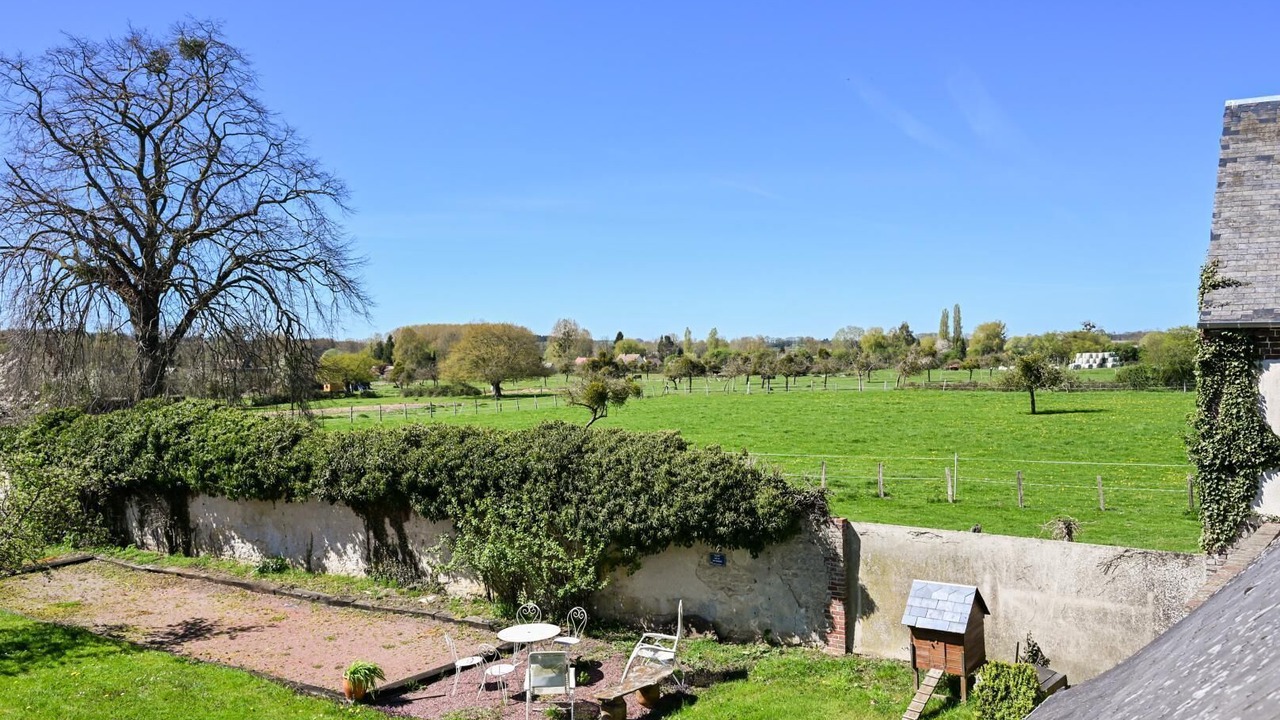 Photo of Outdoor in Dampierre-en-Bray