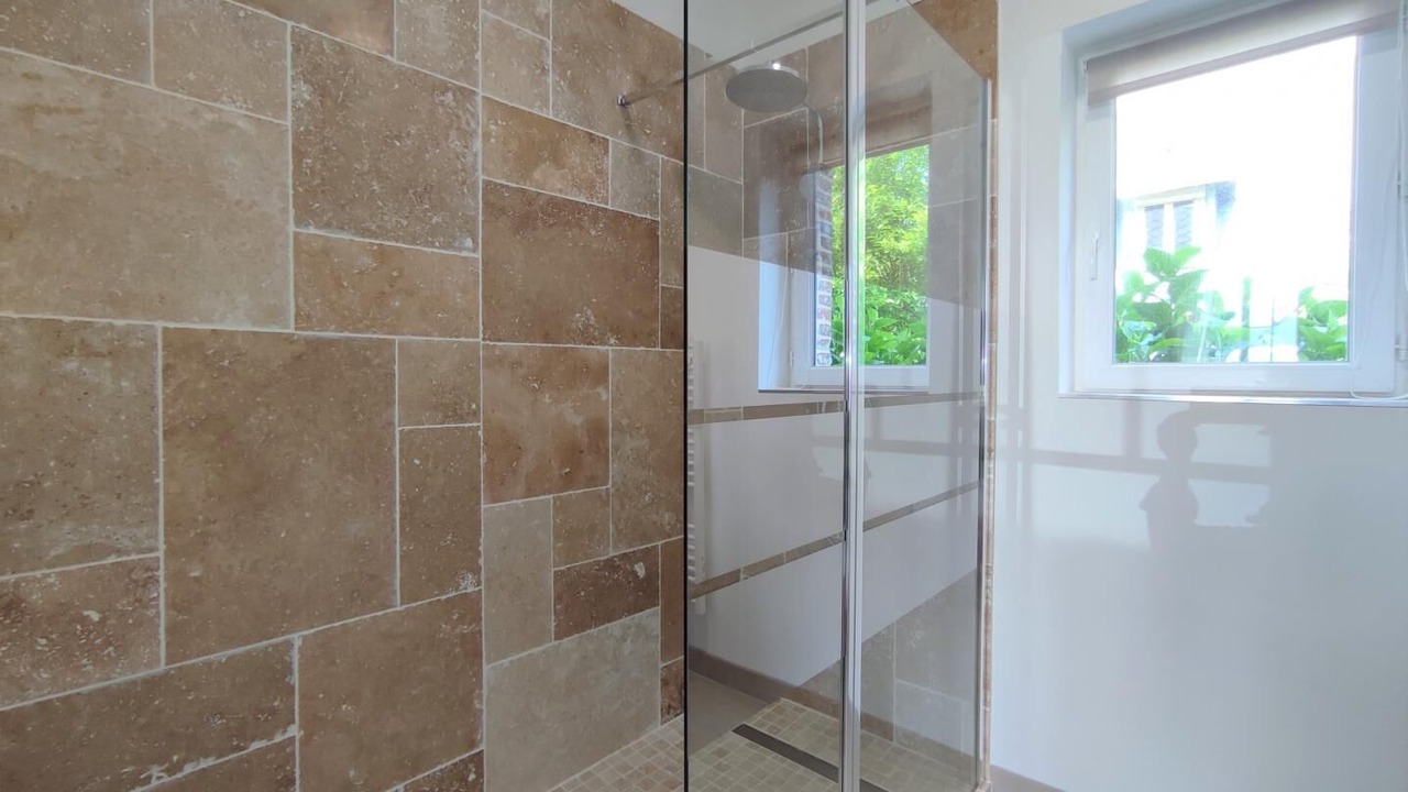 Photo of Bathroom in Neville