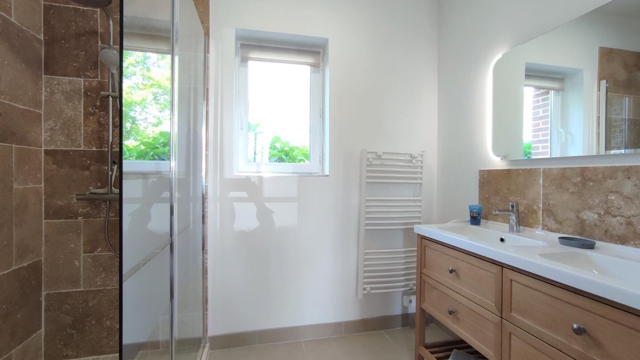 Photo of Bathroom in Neville