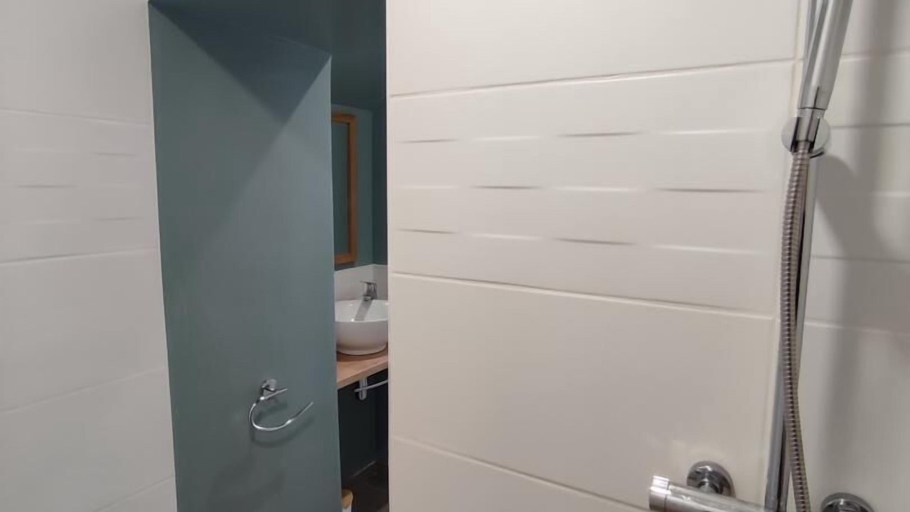 Photo of Bathroom in Paluel