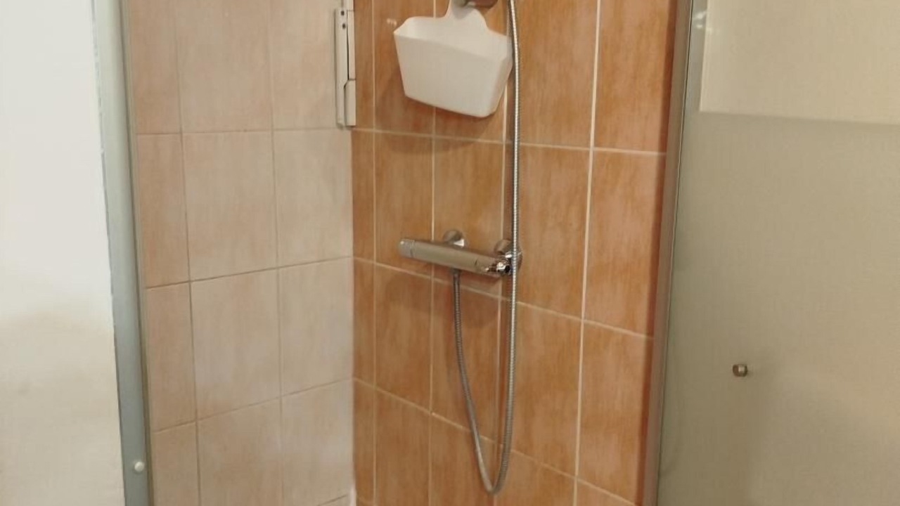 Photo of Bathroom in Ambrumesnil