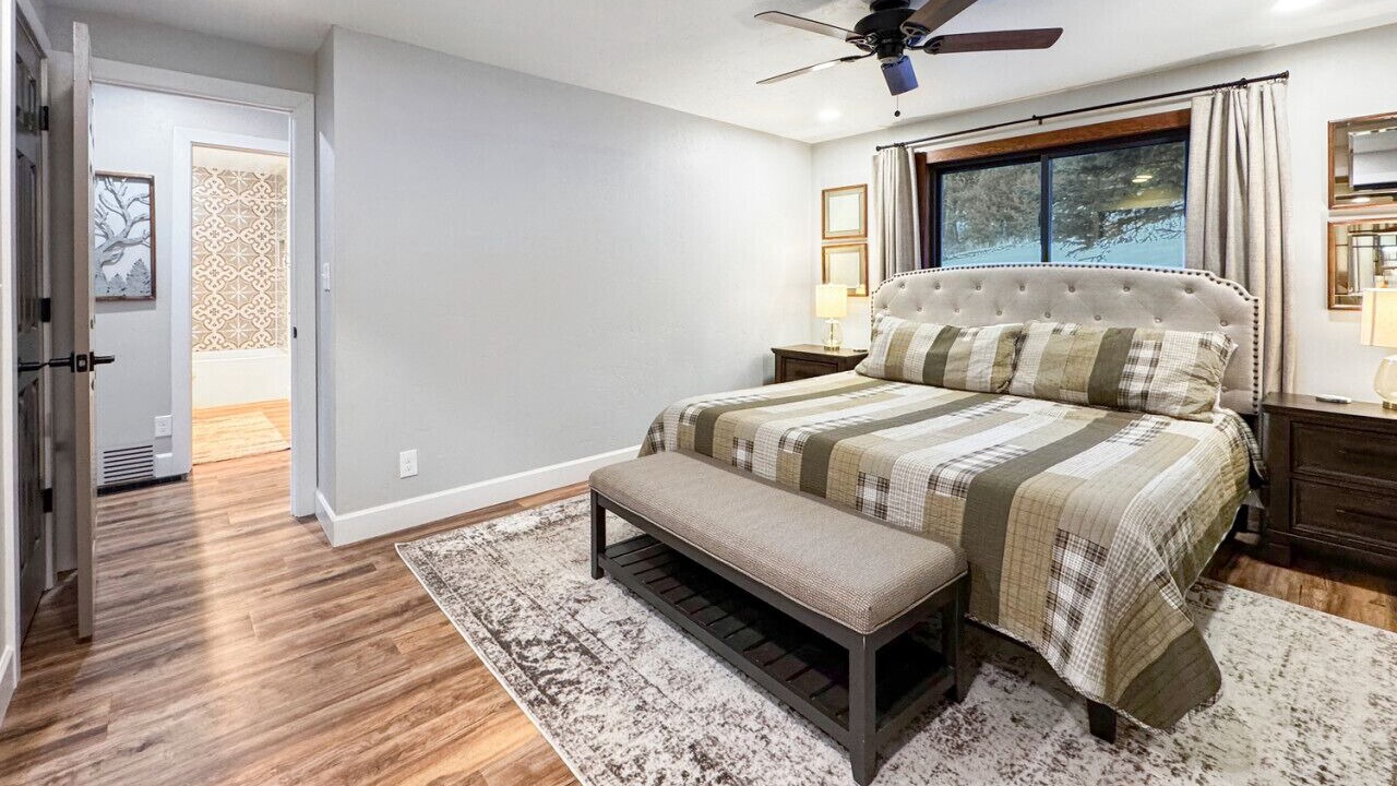 Photo of Bedroom in Cascade