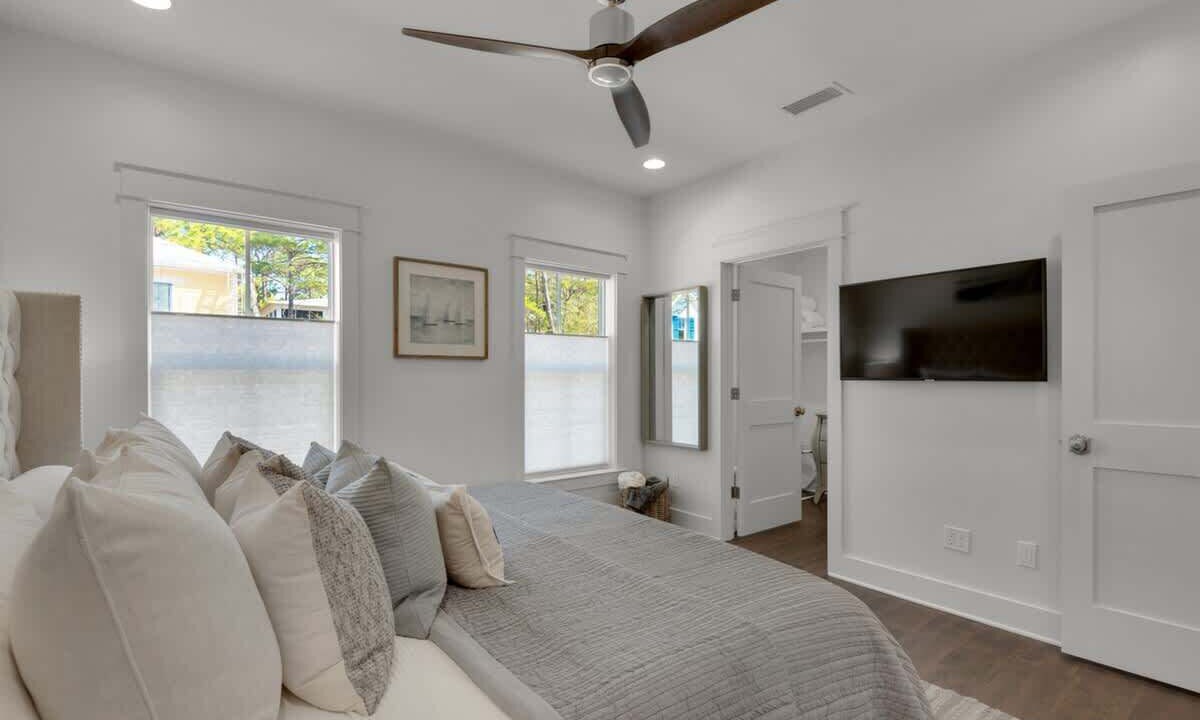Photo of Bedroom in Seacrest