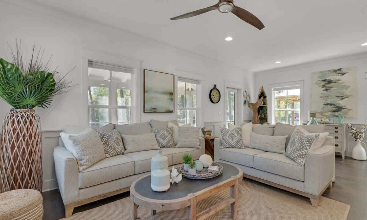 Photo of Livingroom in Seacrest
