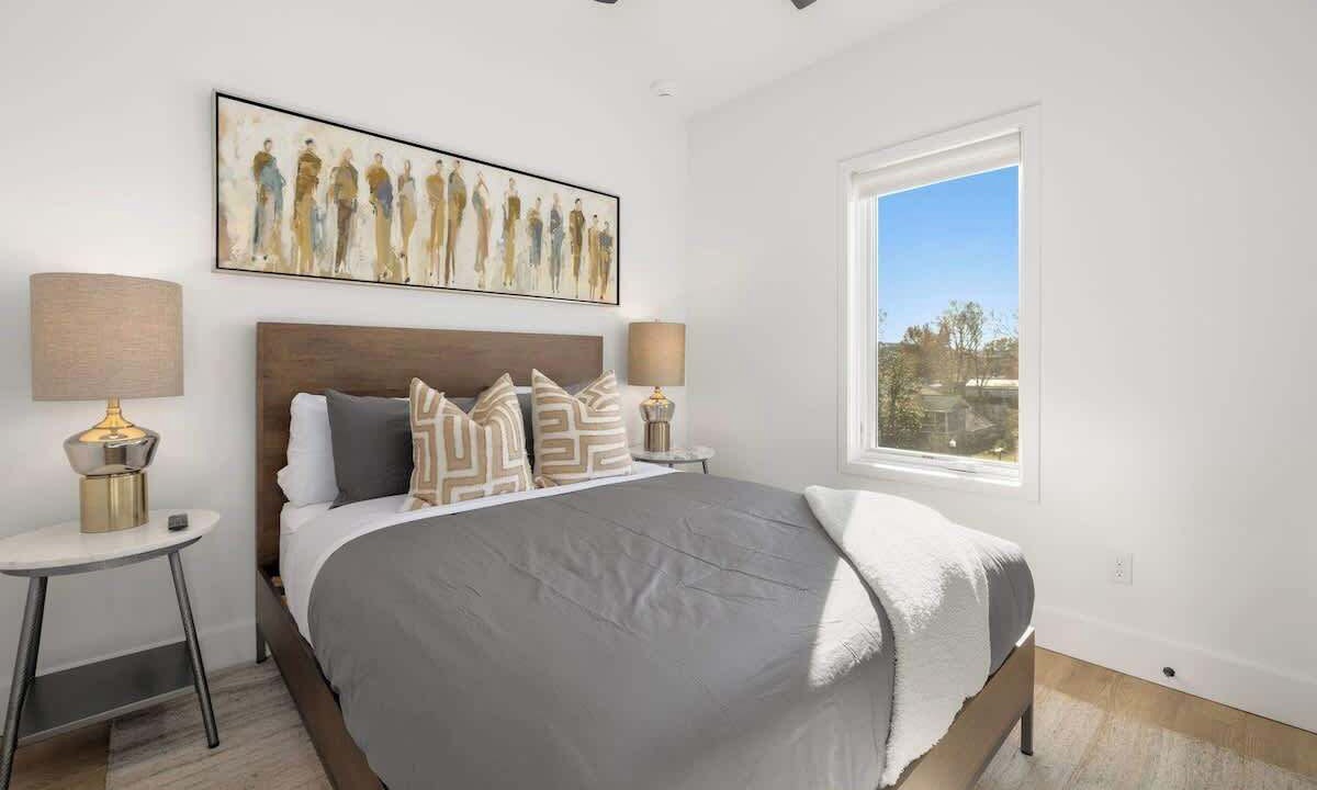 Photo of Bedroom in Downtown