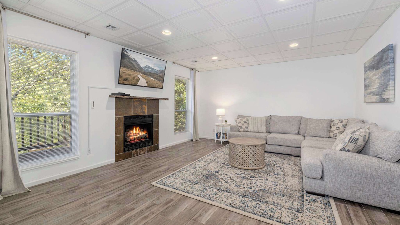 Photo of Livingroom in Garfield