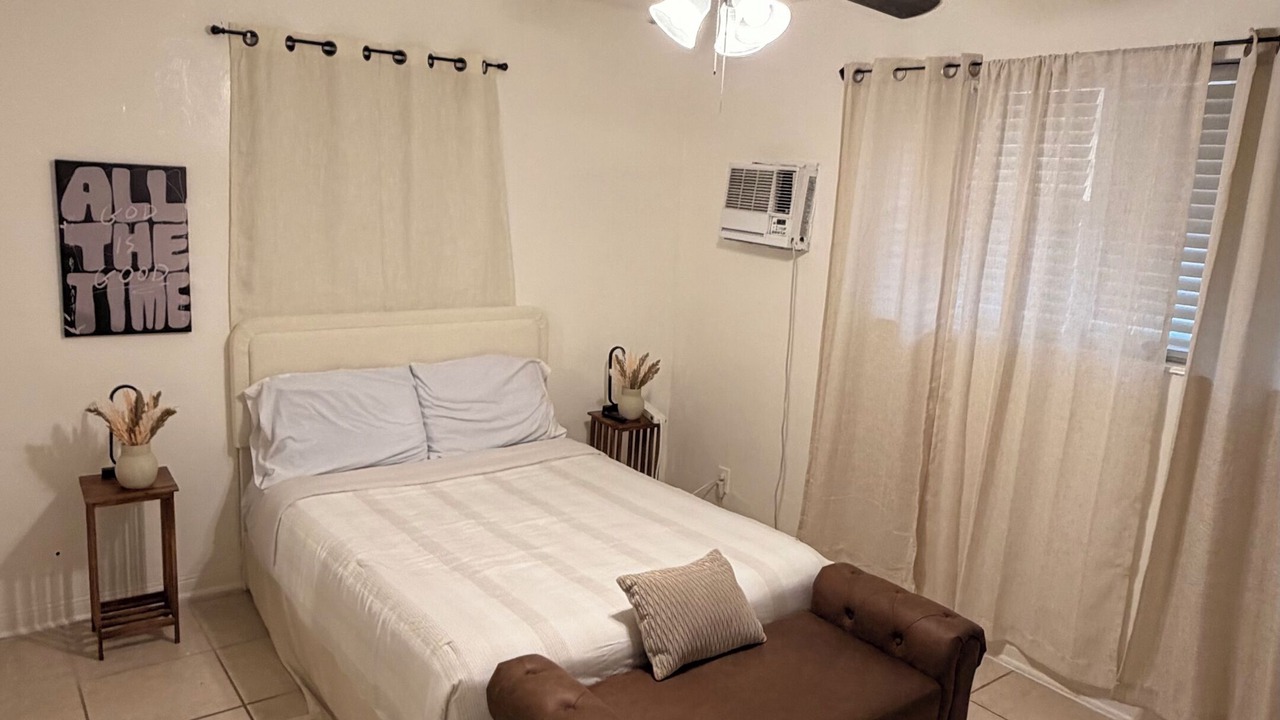 Photo of Bedroom in North Miami Beach
