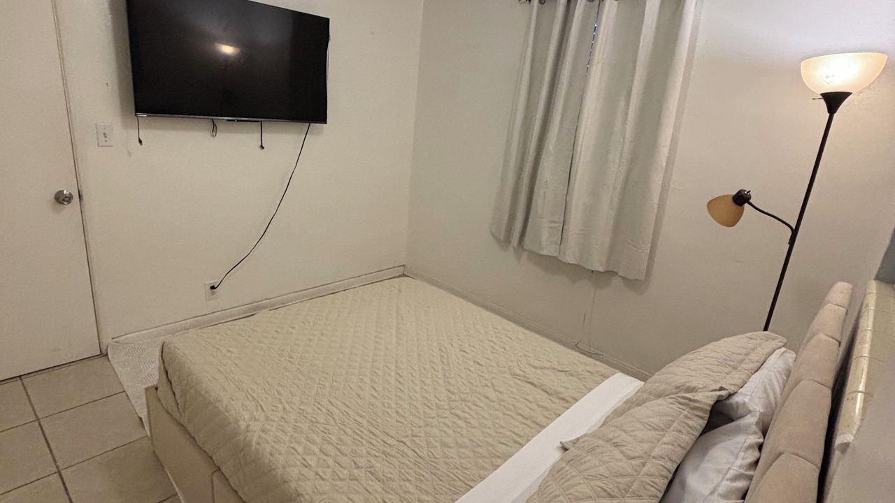 Photo of Bedroom in North Miami Beach