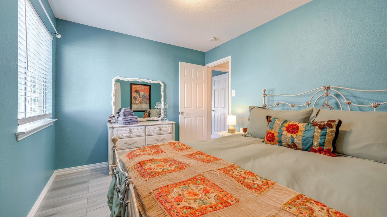 Photo of Bedroom in Kyle