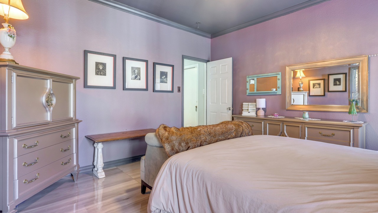 Photo of Bedroom in Kyle