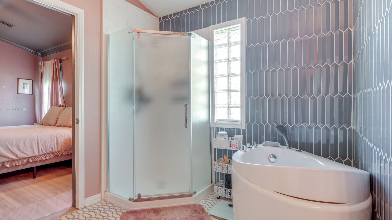 Photo of Bathroom in Kyle