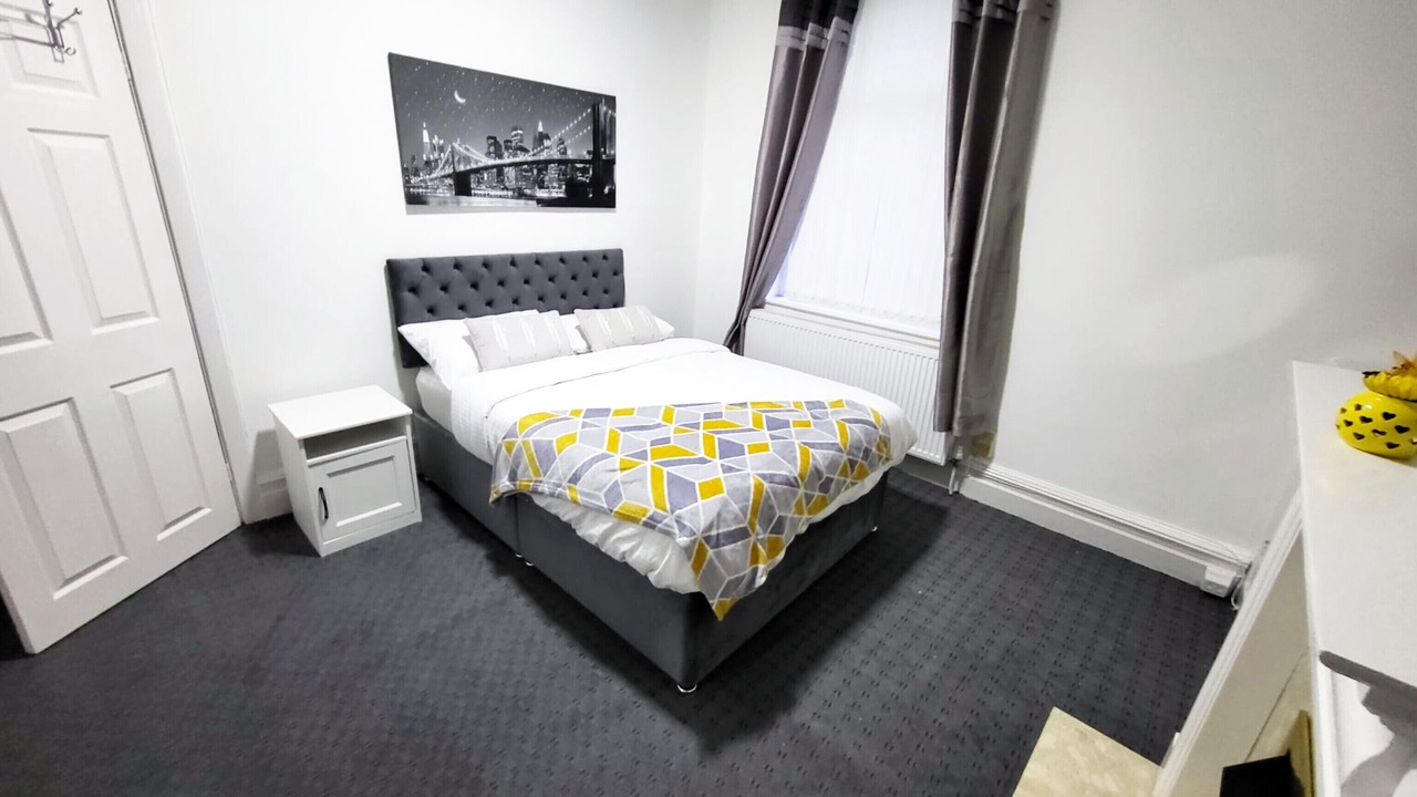 Photo of Bedroom in Rochdale